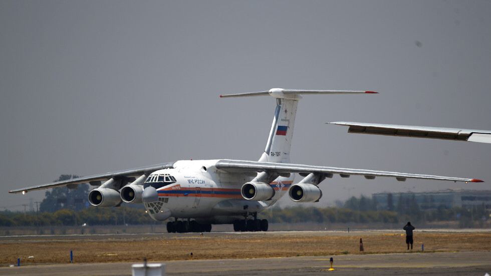 رابع طائرة مساعدات إنسانية روسية تصل إلى لبنان