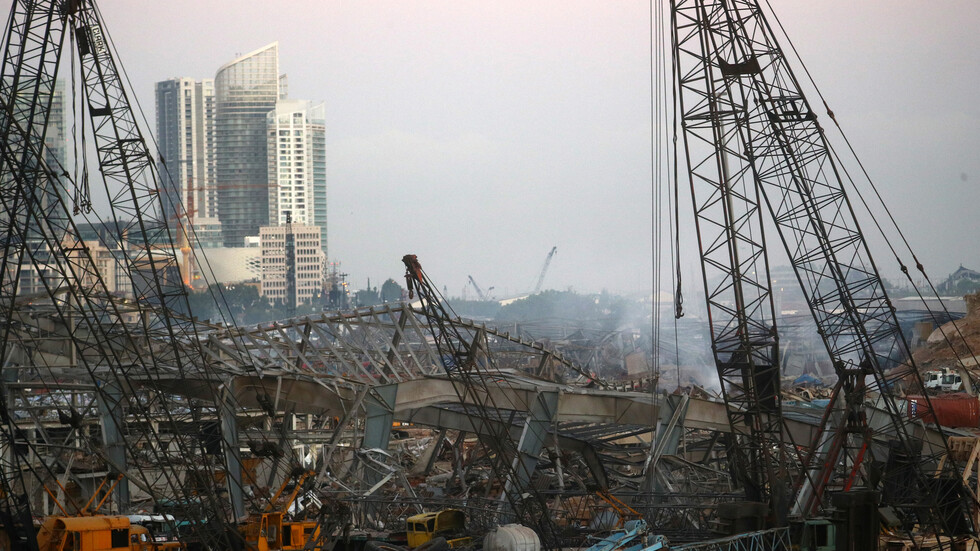 وصول شحنة مساعدات إنسانية من البحرين إلى لبنان