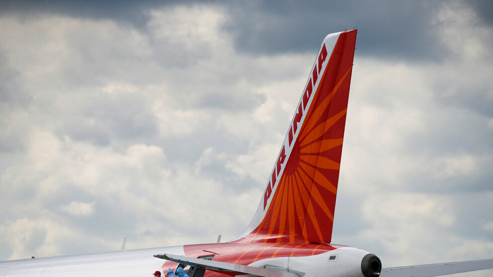 قتلى وجرحى في تحطم طائرة قادمة من الإمارات لدى هبوطها جنوب الهند