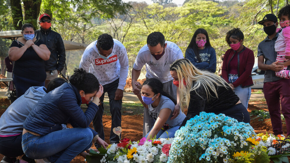 البرازيل.. حصيلة ضحايا كورونا تقترب من 100 ألف شخص