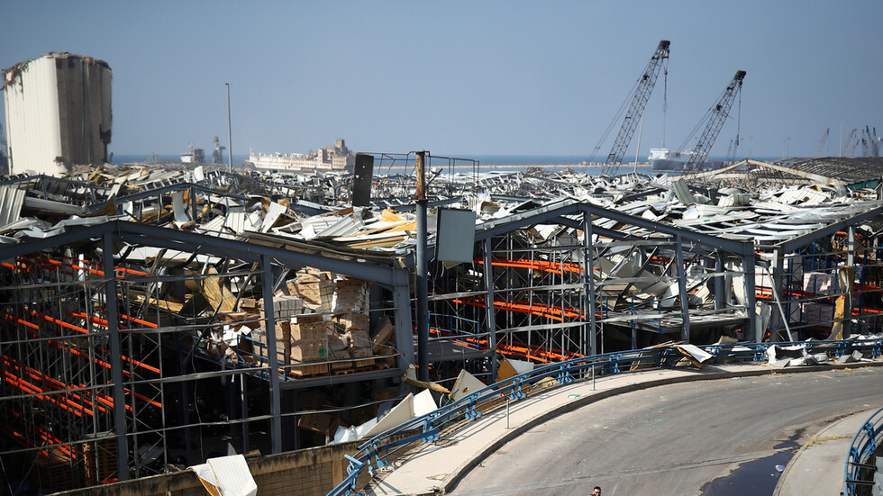 شحنة مساعدات نفطية عراقية تصل إلى بيروت مساء اليوم (فيديو)