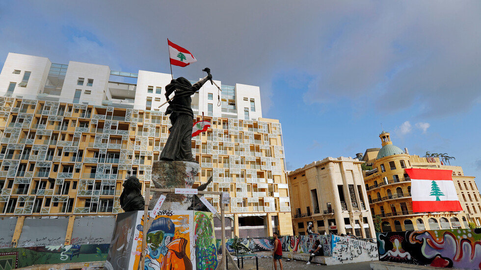 قبيل انعقاد مؤتمر الدعم.. خبراء فرنسيون: انفجار المرفأ تسبب بحفرة عمقها 43 مترا