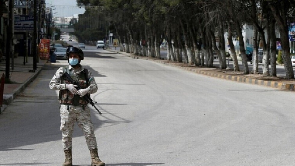 وزير الصحة الأردني: 16 إصابة بفيروس كورونا في المملكة بينها 14 محلية
