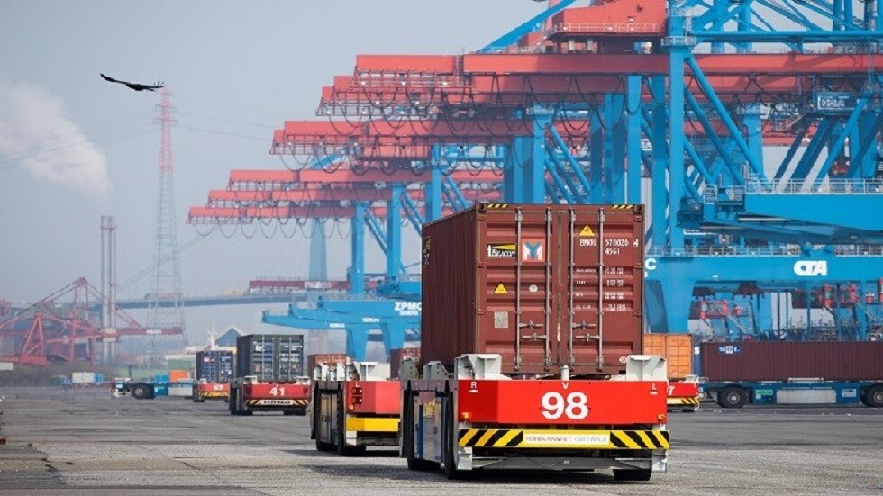 لبنان.. شركات لسفن الحاويات تستأنف الرحلات إلى بيروت مع إعادة تشغيل محطة الحاويات