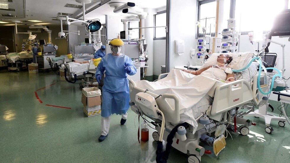 كورونا.. 3 وفيات و574 إصابة خلال 24 ساعة في إيطاليا