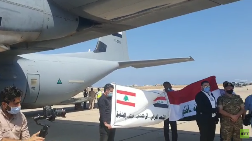 بعد شحنة النفط.. العراق يرسل طائرة مساعدات جديدة للبنان