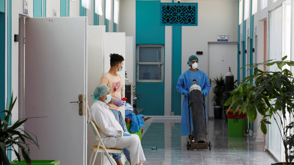 العراق.. موظف يسرق مسحات كورونا ويبيعها في مختبره الخاص