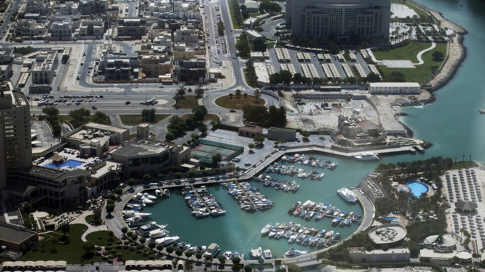 لهاث وراء أبو ظبي