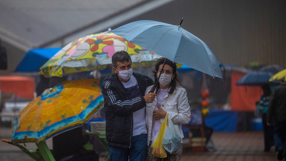 البرازيل.. إصابات كورونا تتجاوز 3.4 مليون وحصيلة الضحايا تلامس 110 آلاف