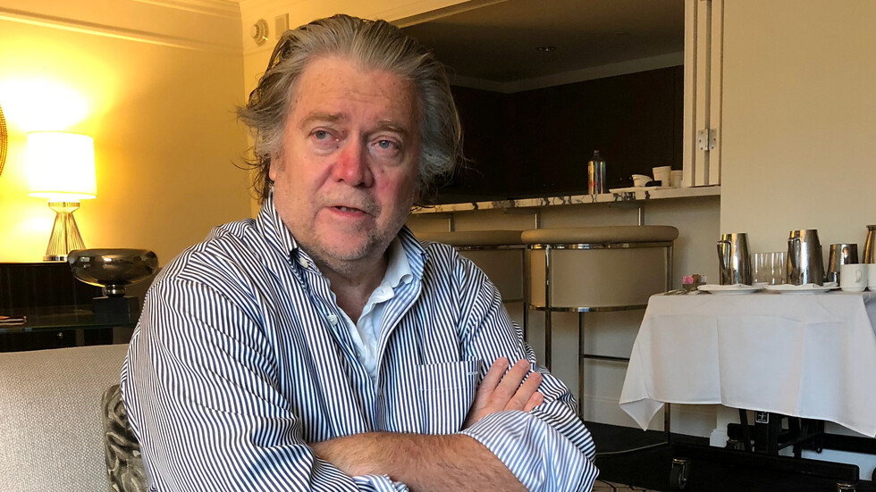 الولايات المتحدة.. اعتقال مساعد سابق لترامب بتهمة احتيال