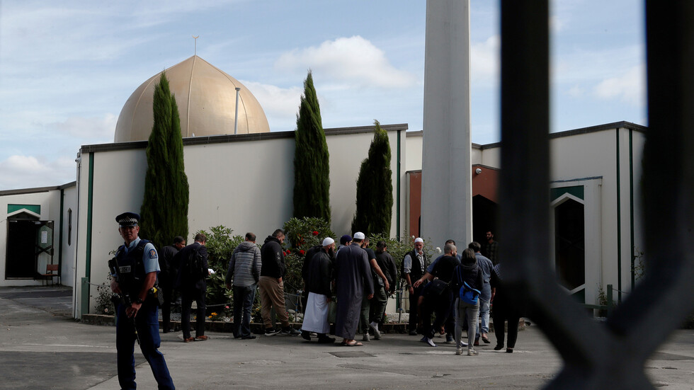 أقصى عقوبة في تاريخ نيوزيلندا تنتظر منفذ جريمة المسجدين