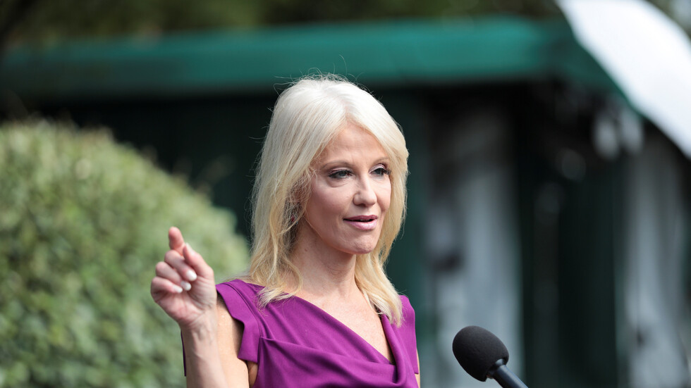 كبيرة مستشاري ترامب تغادر منصبها نهاية الشهر