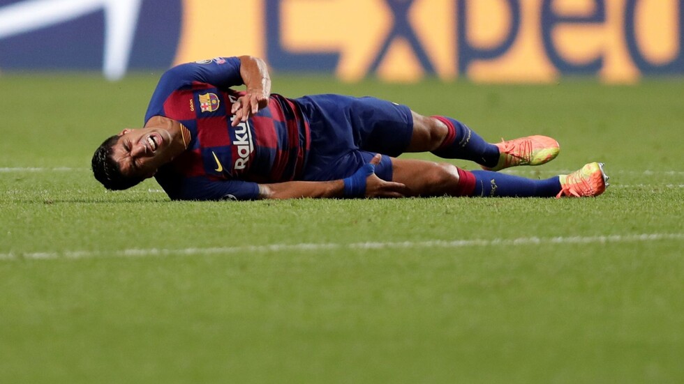 مسلسل تصفية نجوم برشلونة يبدأ.. كومان يصدم سواريز