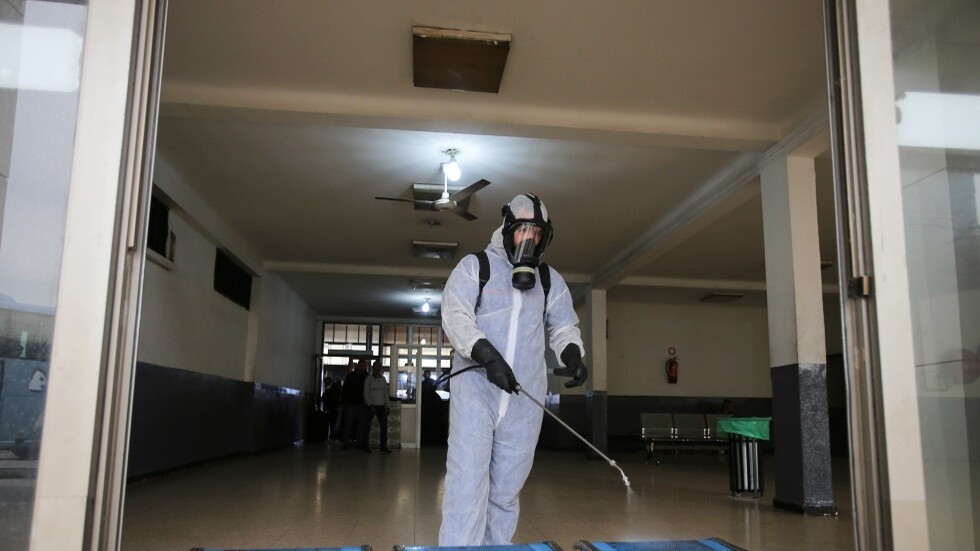 الجزائر.. إصابات كورونا تستقر تحت معدل الـ400