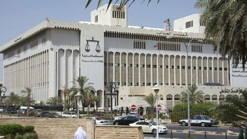 الكويت.. توقيف 7 قضاة عن العمل وإحالتهم للتحقيق بتهمة غسل أموال