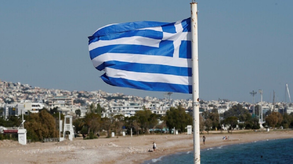 البرلمان اليوناني يصادق على اتفاقيتي ترسيم الحدود البحرية مع مصر وإيطاليا