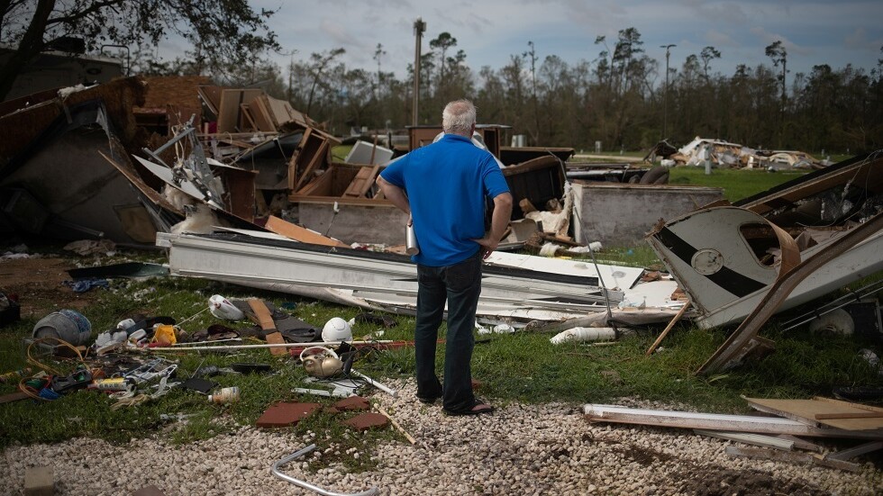 مركز أمريكي: الإعصار "لورا" ضعف وأصبح عاصفة