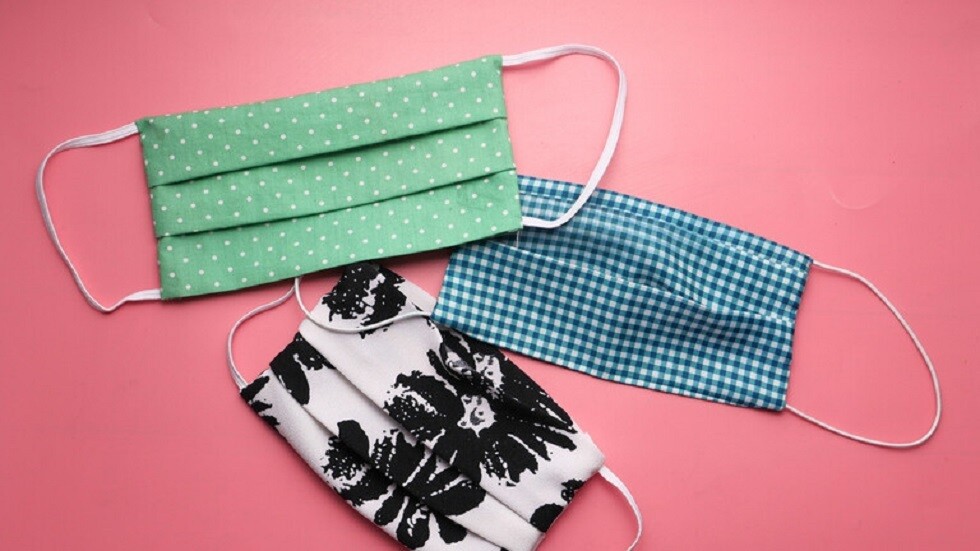 تقرير: الأقنعة القطنية المصنوعة منزليا تمنع 99% من انتشار القطرات المعدية!