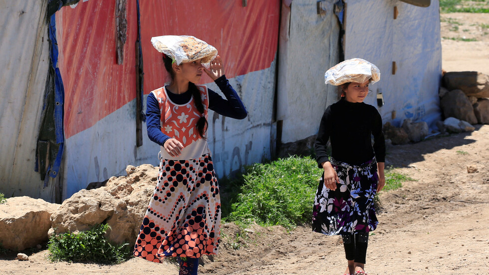 وصول لاجئين سوريين إلى الصومال وحكومة إقليمية تقدم لهم وعودا إن قرروا الاستقرار