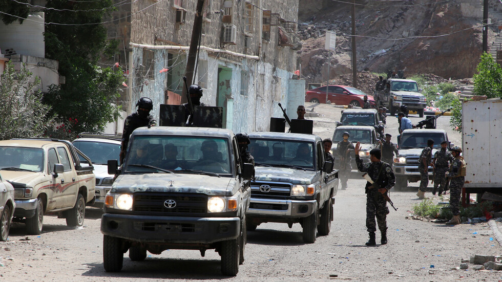 اليمن.. أمن عدن يعتقل قاتل عوض فدعق القيادي في حزب "التجمع للإصلاح"