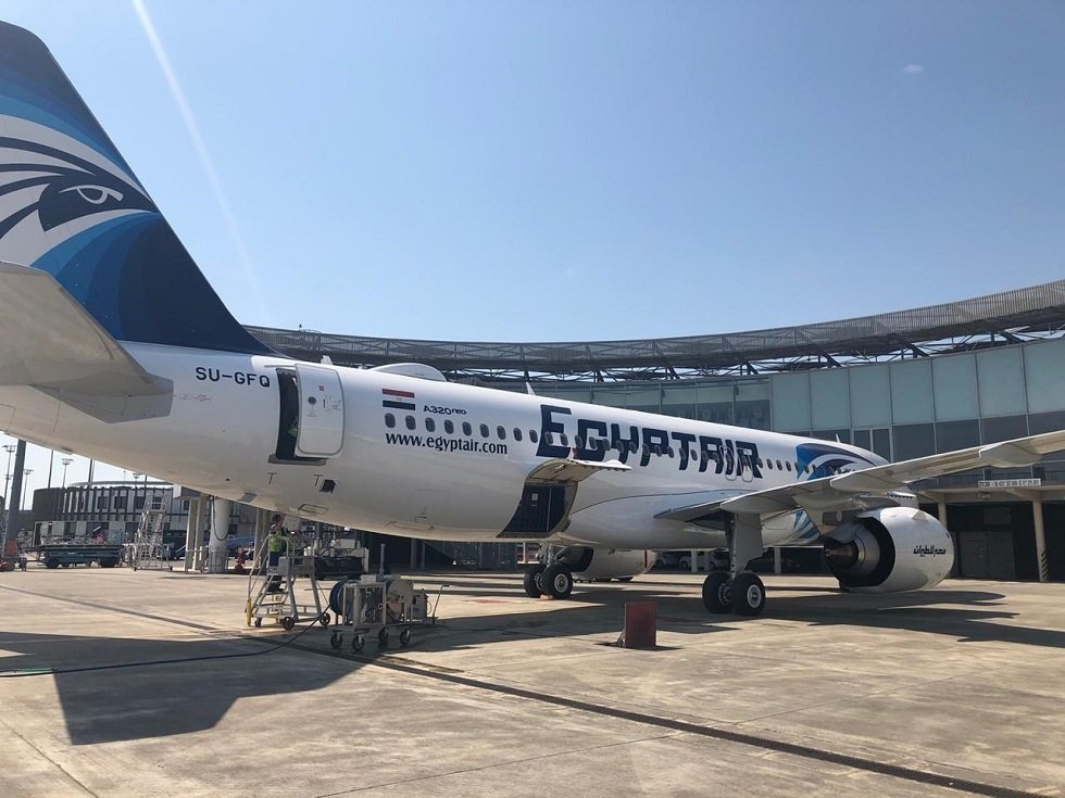 مصر.. وصول أول رحلة سياحية إلى مطار 