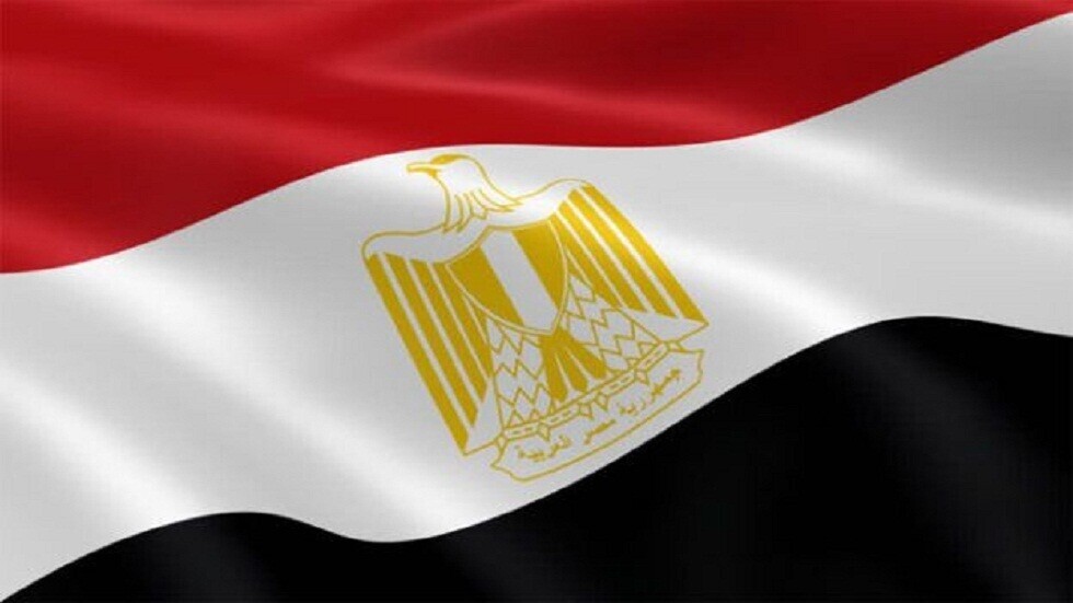 مصر.. مطرب مشهور يتعرض لحادث مروع ويكشف التفاصيل (صور)