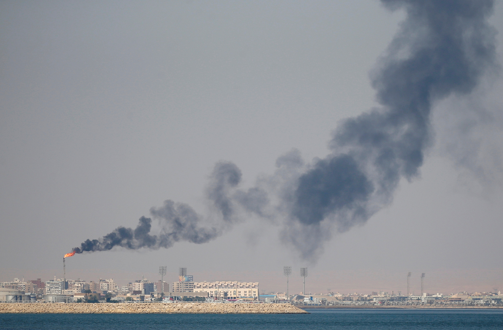 مصر وقبرص تبحثان بدء تنفيذ مشروع خط أنابيب الغاز البحري المشترك