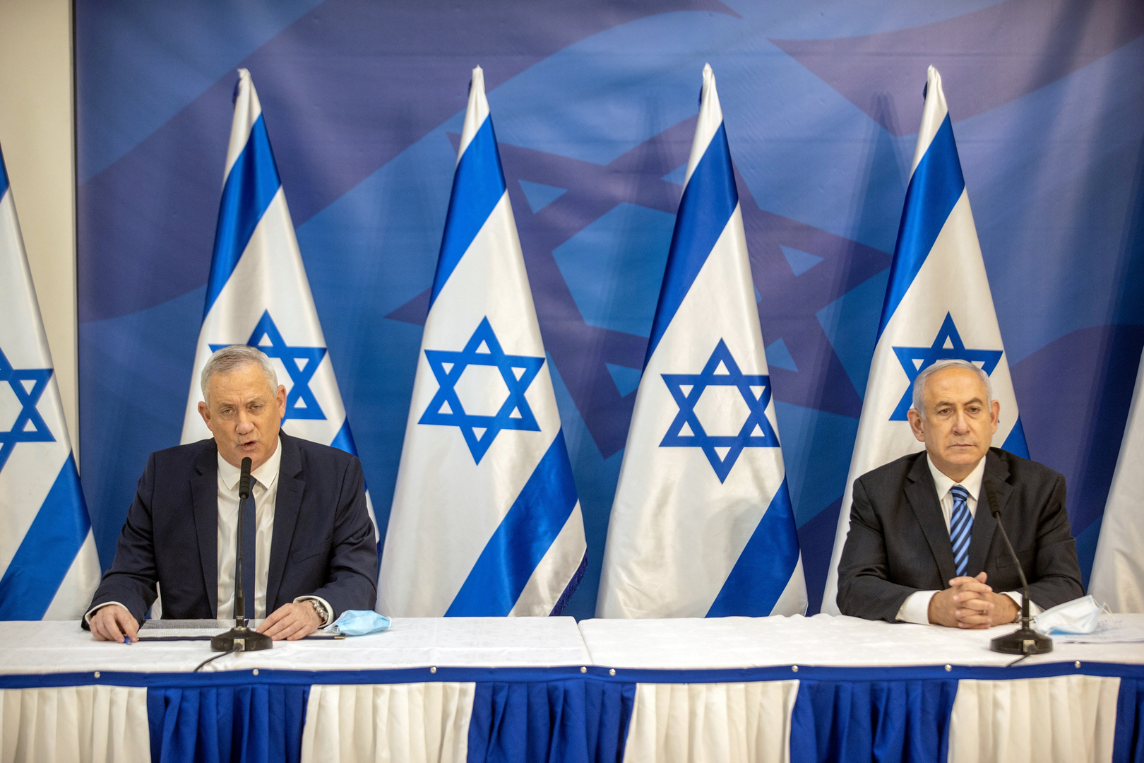 إلغاء جلسة أسبوعية لحكومة إسرائيل بسبب خلافات بين حزبي نتنياهو وغانتس