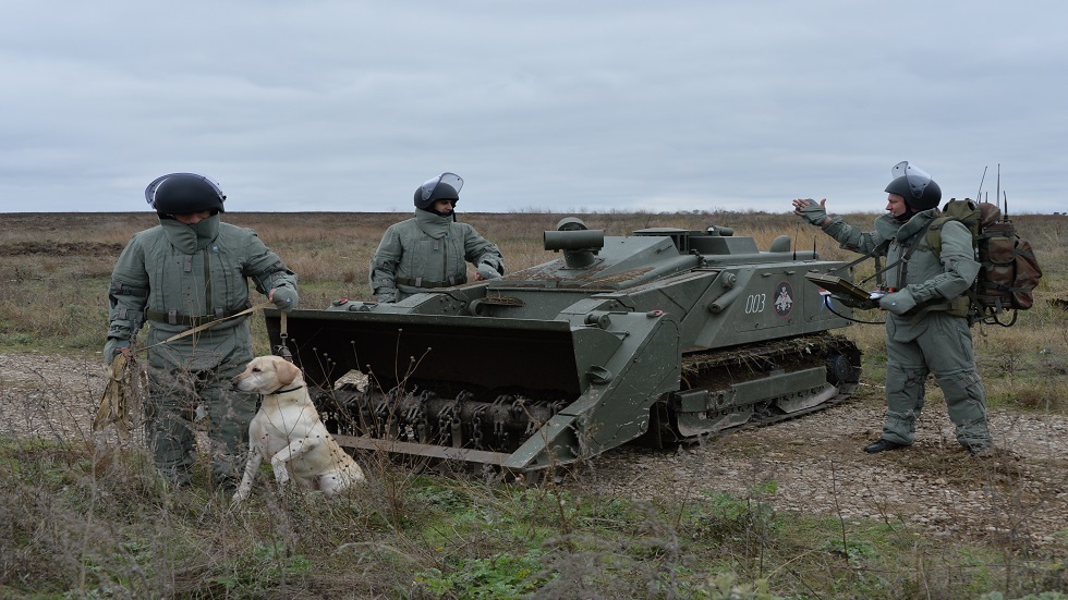 التدريبات العسكرية في جنوب روسيا تشهد استخداما جماعيا للروبوتات
