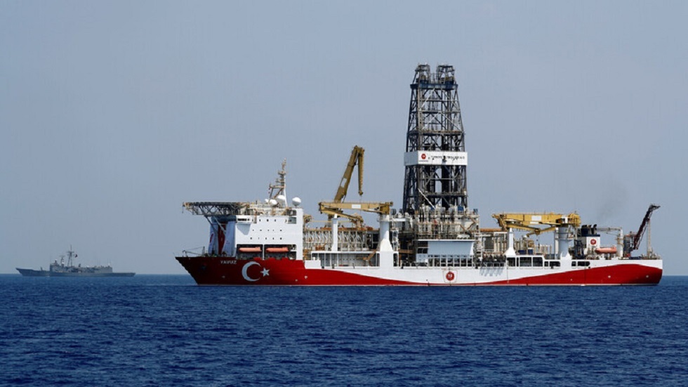 تركيا تعلن مواصلة التنقيب عن النفط في شرقي المتوسط