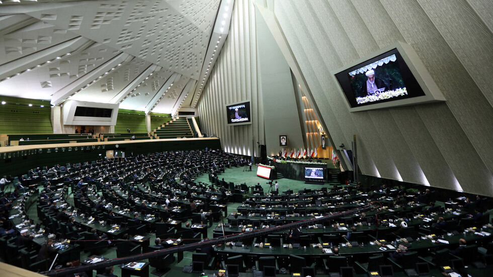 إيران تخاطب برلمانات الدول الإسلامية لـ