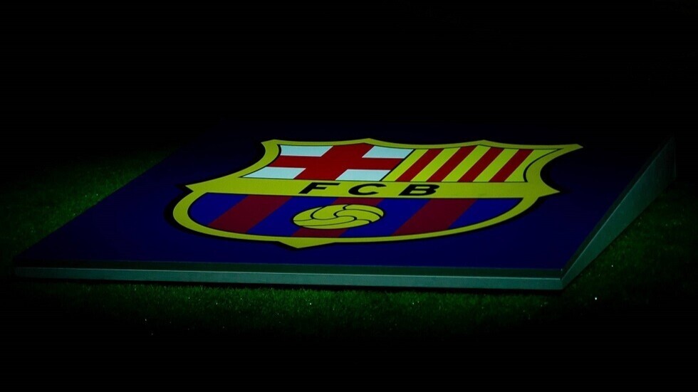 رسميا.. برشلونة يقدم مدربه الجديد أمام الإعلام (فيديو)