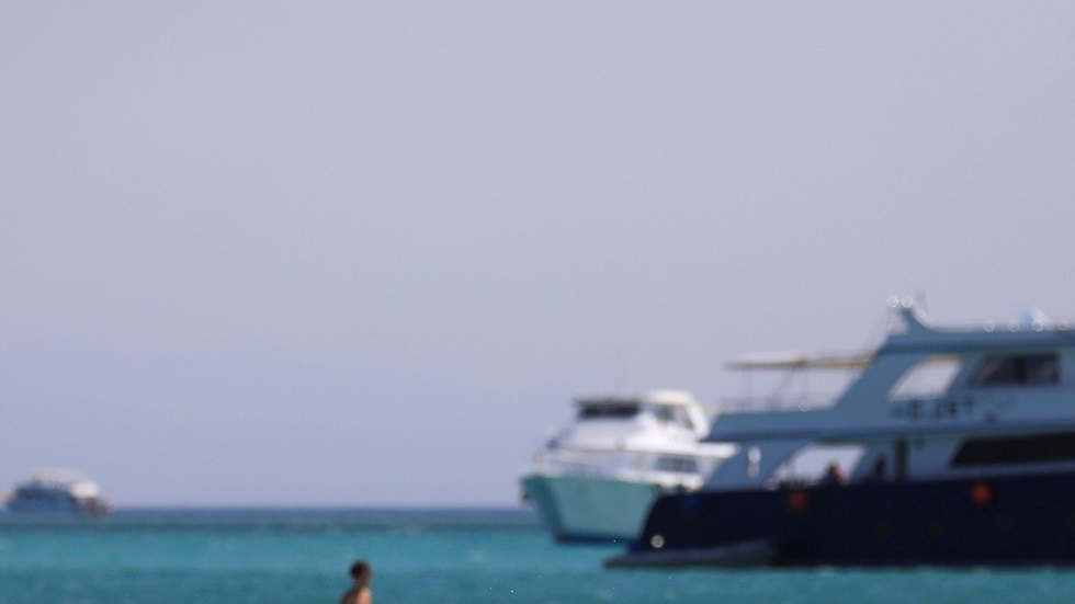 السعودية.. عودة سفينة سياحية لميناء الملك عبد الله بعد يومين من انطلاقها بسبب كورونا