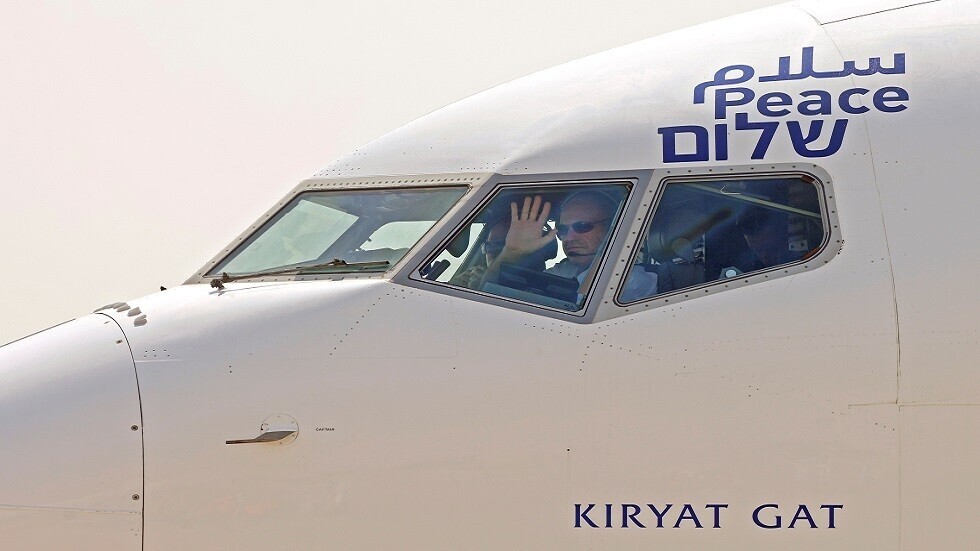 تعليق أمير سعودي على عبور طائرة إسرائيلية أجواء بلاده