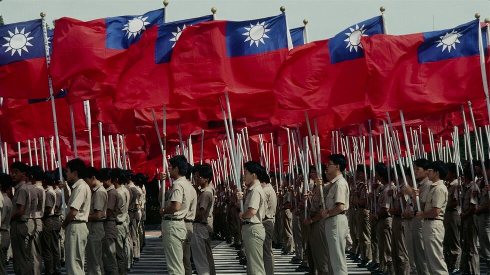 في تحد للصين.. واشنطن تزيد من دعمها لتايوان