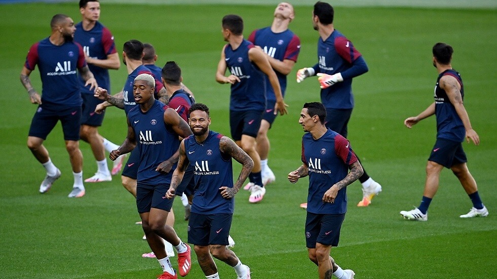 إصابة نجمي باريس سان جيرمان بكورونا