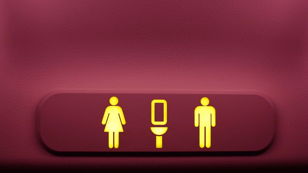 دراسة تحدد النقطة "الأكثر خطورة" للإصابة بفيروس كورونا على متن الطائرة