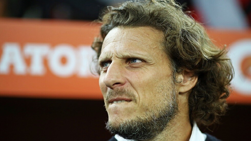 بينارول يقيل مدربه فورلان