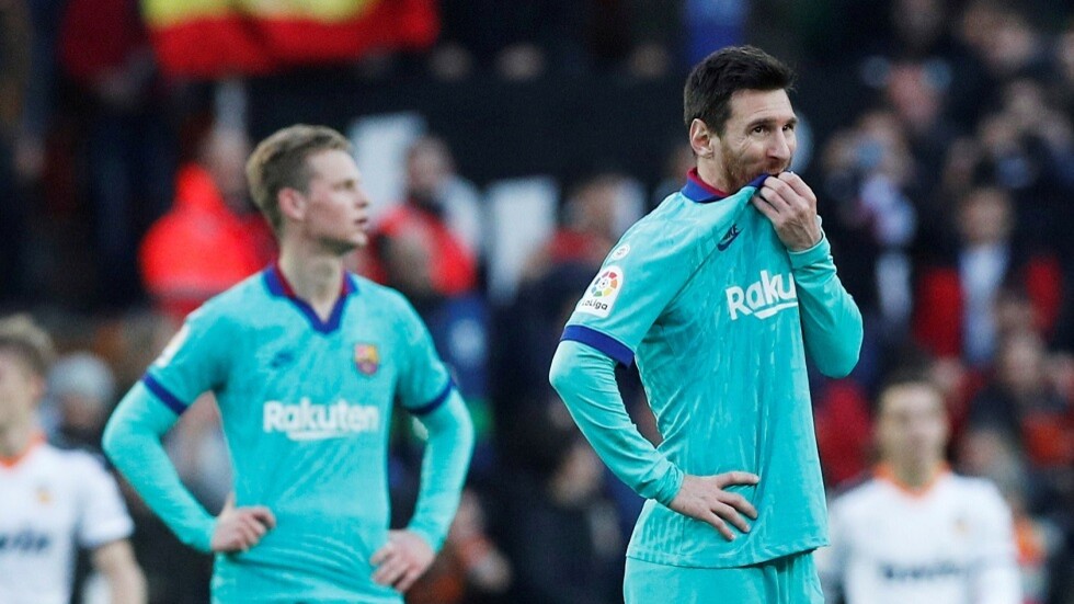 دي يونغ: برشلونة يعاني من الفوضى.. ورحيل ميسي سيكون ضربة قوية للفريق