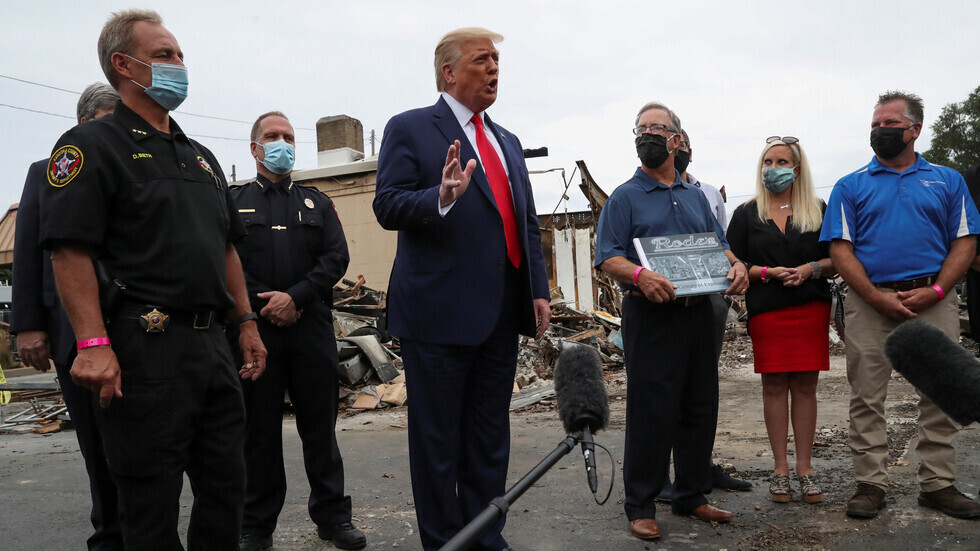 ترامب: الاحتجاجات على مقتل السود معادية لأمريكا ولا عنصرية منهجية في سلوك الشرطة!