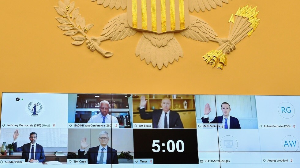 "تويتر" و"فيسبوك" و"يوتيوب" تتحرك ضد ترامب