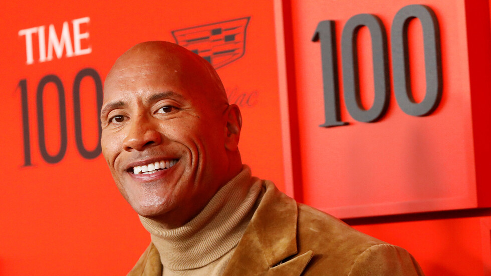 دواين جونسون الشهير بـ"ذا روك" يعلن عن إصابته وأسرته بـ"كوفيد-19"