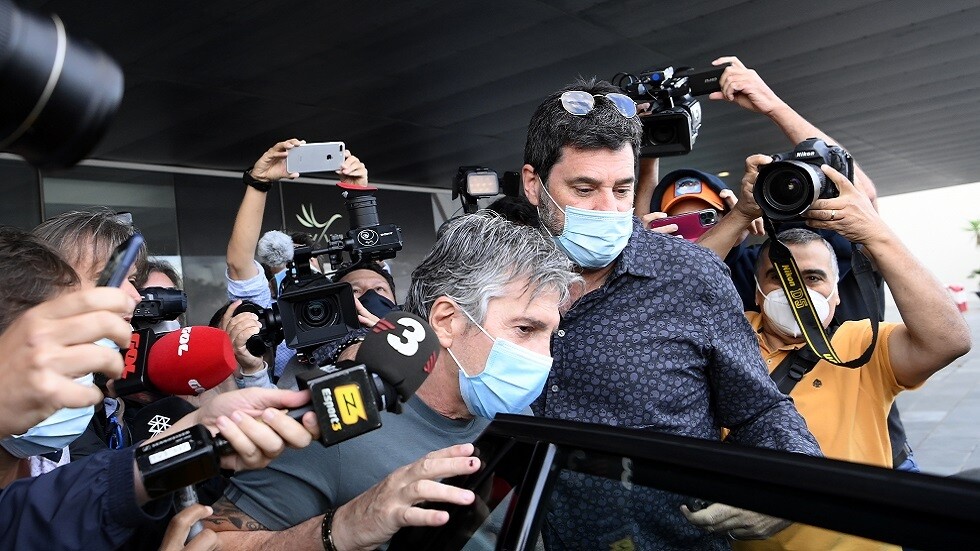 أول تعليق لوالد ميسي بعد اجتماعه برئيس برشلونة (فيديو)