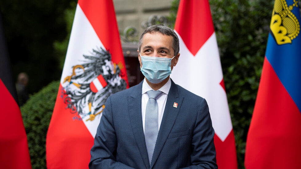 طهران تنفي وجود أي صلة بين زيارة وزير خارجية سويسرا لإيران واتصاله ببومبيو