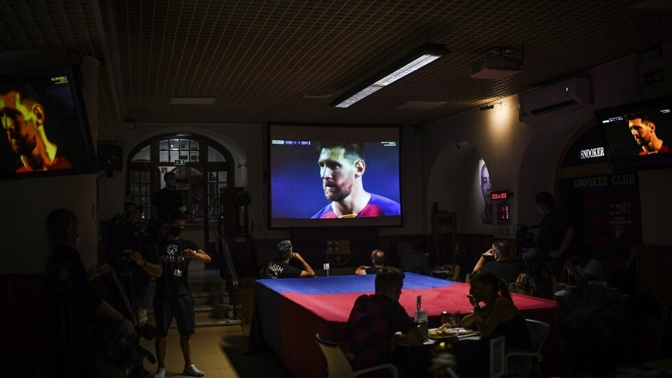 أسطورة ريال مدريد: ميسي لم يمتلك خيارا سوى البقاء في برشلونة