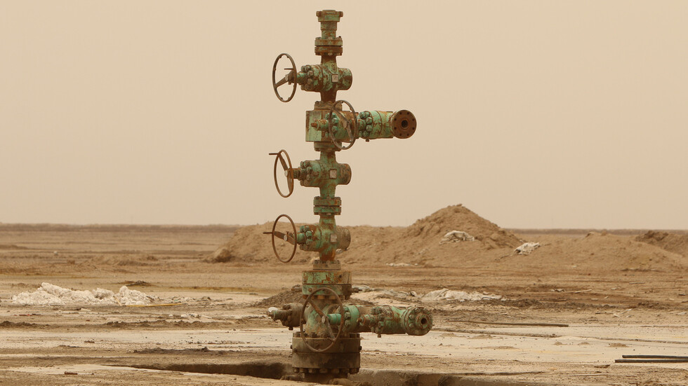 وكالة: إسرائيل مدينة لإيران بـ 1.1 مليار دولار ثمن شحنات نفط سرية