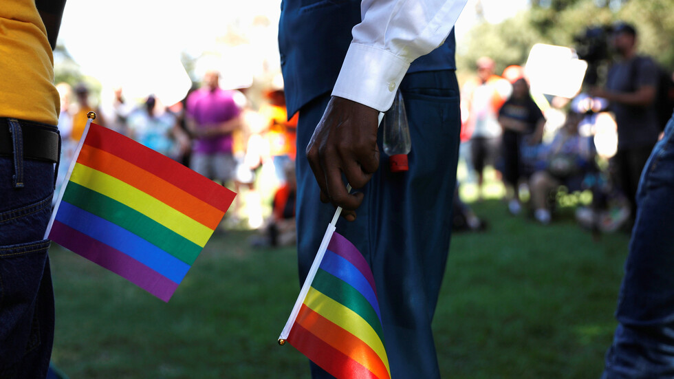 قاض كولومبي يرفض تزويج سيدتين "إرضاء للرب"