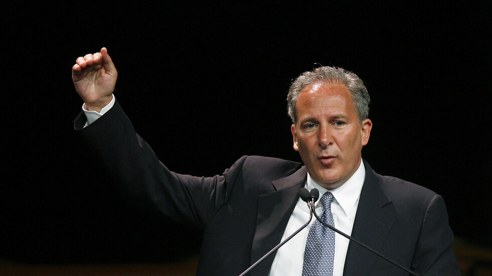 رجل الأعمال والخبير الاقتصادي بيتر شيف يعترف بخطأ تنبؤاته بشأن سعر البيتكوين