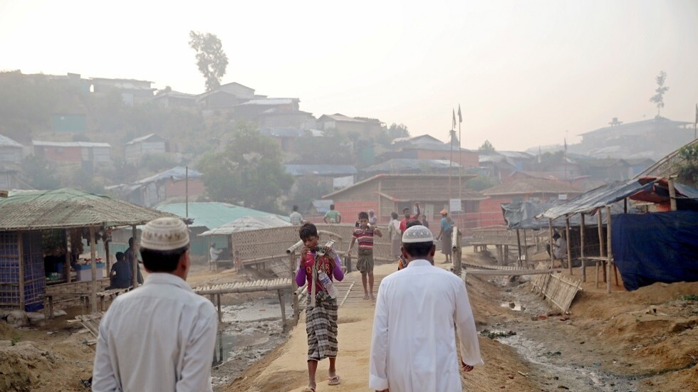 تقارير: نقل جنديين إلى لاهاي بعد الاعتراف بقتل مسلمين من الروهينغا في ميانمار