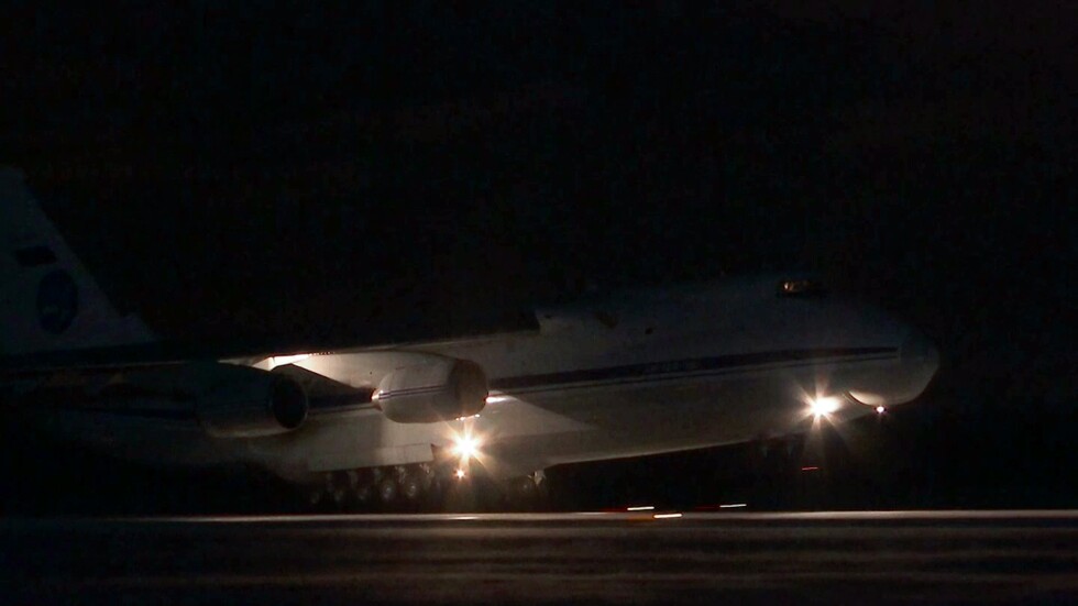 طائرة تقل 15 طفلا روسيا تعود إلى الوطن من سوريا